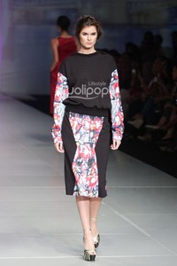 Rinda Salmun Fashion First. Bazaar Fashion festival 2014 at Jakarta Convention Center. Jakarta. [Foto: Mohammad Abduh/Wolipop]