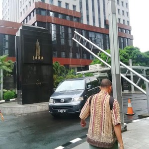 Usai Jumpa Pers, Hasto Tunjukkan Apartemen Tempat Pertemuan dengan Samad