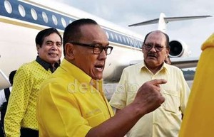 Kubu Ical Mondar-mandir ke Istana, Mulai Merapat ke Pemerintah?