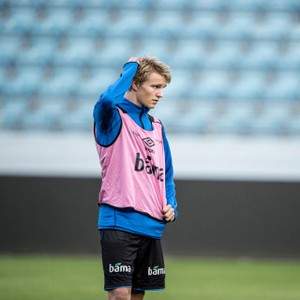 Pejalan Jauh Bernama Martin Odegaard