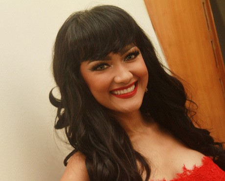 Julia Perez Rangkum Perjalanan Penyembuhan Kanker di Lagu Lonely