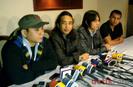 Polisi: Personel Grup Band Padi Ditangkap karena Narkoba