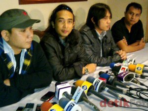Polisi: Personel Grup Band Padi Ditangkap karena Narkoba