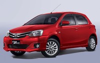 Red Mica Metallic sebagai pilihan warna baru pada New Etios Valco. Toyota Etios Valco hadir dengan grade G, E dan JX dengan harga mulai  Rp 145,3 juta untuk tipe JX, Rp 159,9 juta untuk tipe E, dan Rp 171,1 juta untuk tipe G. Istimewa/dok Toyota.