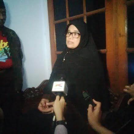 Ketika Hendak Dilakban, Bambang Sedang Kuliahi Anaknya