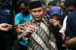 Hujat BW Saat Nursyahbani Jumpa Pers, Sugianto Sabran Disoraki