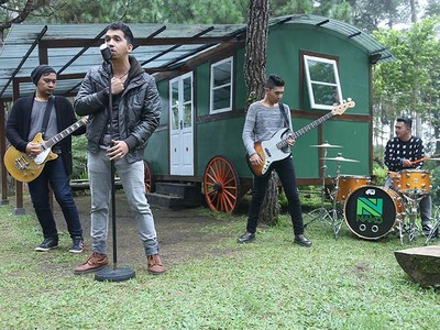 Mengintip Nano Band Syuting Video Klip Waktunya Kembali