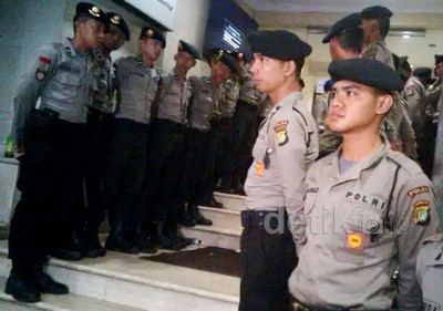 Mabes Polri Dijaga Ketat