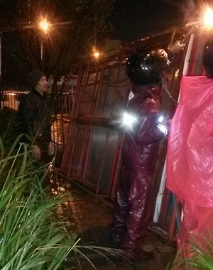 7 Billboard di Kiaracondong Bandung Roboh Tertiup Angin