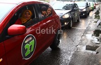 Tidak sedikit dari para pengguna Mitsubishi Mirage yang ikut serta membawa keluarga mereka.