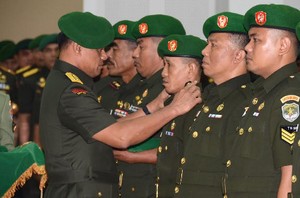 KSAD Anugerahi Prajurit yang Gagalkan Penyanderaan dan Penjualan Surat Tanah