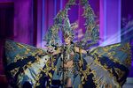 10 Hot Photo: Adik Jupe Super Hot, Elvira Devinamira di Miss Universe 2014