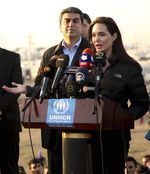 Angelina Jolie Kunjungi Korban ISIS di Irak