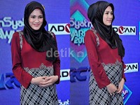 Perut hamil Alyssa Soebandono. Pool/Noel/detikFoto.
