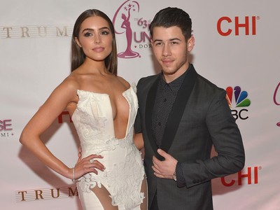Gaun Superseksi Olivia Culpo di Miss Universe 2014
