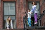 Bernyanyi dan Menari Bersama di Film 'Annie'