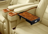 Di Jepang, Alphard dan Vellfire terbaru dibanderol mulai dari 3.197.782 yen sampai 7.036.691 yen atau sekitar Rp 338 juta sampai Rp 744 juta. Pool/dok Toyota.