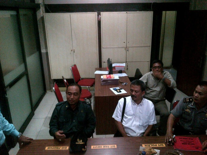 Berbadan Tegap dan Bersafari, Ini Staf Jokowi yang Ditangkap Ganjar