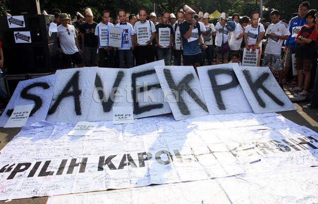 Politik RI Masih Gaduh, Ini Komentar Ekonom Bank Inggris