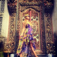Life is Beautiful in Bali, tulis Paris di caption foto. (Instagram/Paris Hilton)