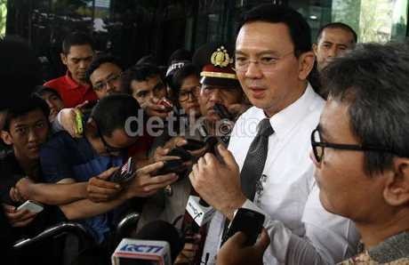 Jokowi 100 Hari, Ahok: Beliau Sudah Taat kepada Konstitusi