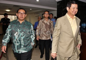 2 Anggota DPR Tersangka Korupsi Harus Mundur? Ini Jawaban Fadli Zon