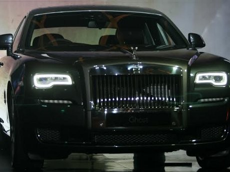 Mengintip Sedan Supermewah Para Miliuner, Rolls-Royce Ghost Series II