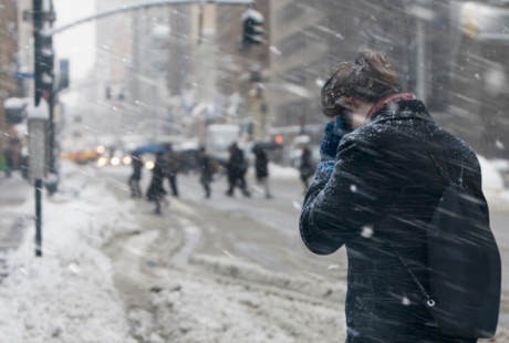 Para Ahli Temukan Kaitan Antara Badai Salju dan Kelahiran Bayi