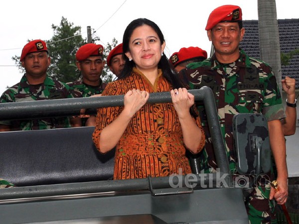 Puan Blusukan ke Pusdiklat Kopassus Batujajar