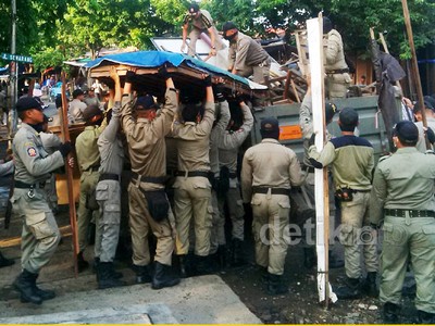 PKL di Sepanjang Jalan Semarang Ditertibkan