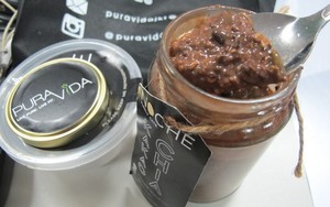 Puravida: Ngemil Sehat dengan Overnight Oat dan Raw Cake