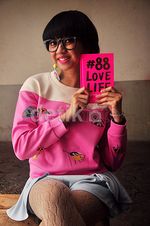 Diana Rikasari Sebar Virus Bahagia Lewat Buku '#88 Love Life'