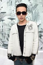 G-Dragon Eksis di Paris Fashion Week