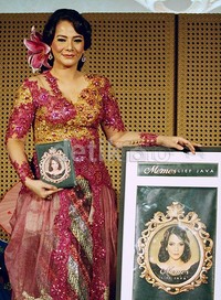 Memes merilis album barunya di Djarum Foundation Galeri Indonesia Kaya, Jakarta, Rabu (28/1/2015).