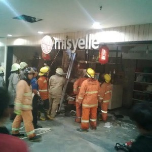 Kebakaran Segera Diatasi, Mal BIP Kembali Buka Normal