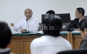 Gulat: Pak Annas Maamun Telepon Minta Uang Rp 2,9 M untuk DPR dan Menteri