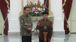 Habibie Puji Jokowi: He Must be Better dari Eyang dan Pakdenya