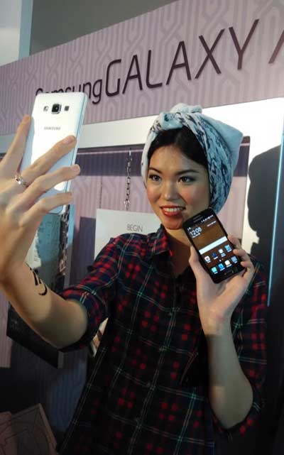 Stylish ala Samsung Galaxy Tertipis