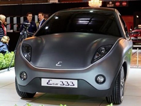 Bodi Mobil Listrik Mungil Ini Terbuat dari Bahan Karung Goni