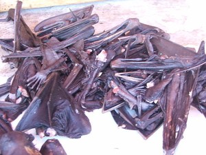 Ini Dia Pasar Kuliner Ekstrem di Tomohon