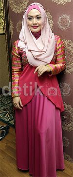Bebas dari Tahanan Kota, Eddies Adelia Percantik Diri