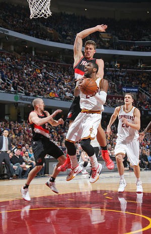 55 Poin Irving Antar Cavs Tundukkan Blazers