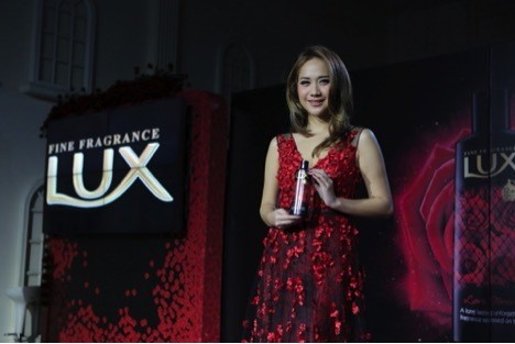 Mengintip Mewahnya Pesta di Taman Rahasia Lux