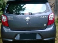 Mobil ini mobil Daihatsu Ayla saya. Jika ada Toyota Agya pasti saya sandingkan dengan Ayla saya sehingga menjadi GAYA ALAY, ujar Betha, pengirim foto ini.