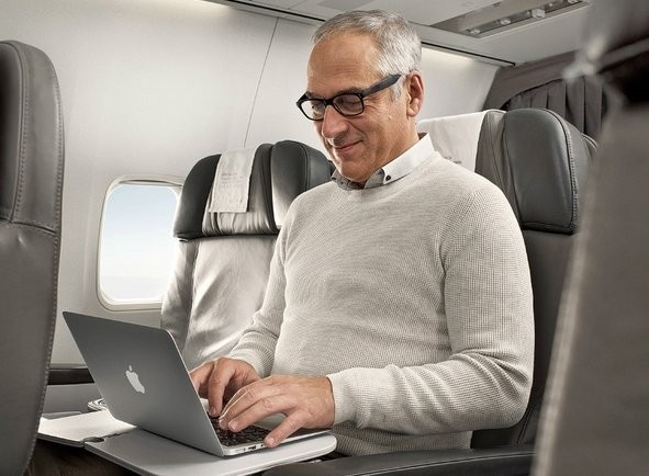 Daftar Maskapai Paling Banyak Terkoneksi Internet