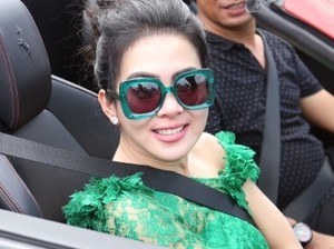 Lagu Baru Syahrini Curhat tentang Mantan yang Posesif