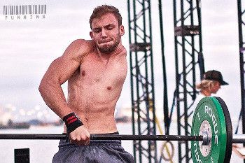 Potret Luke, Pria Tanpa Lengan dan Paru Kiri yang Hobi Fitness di Gym