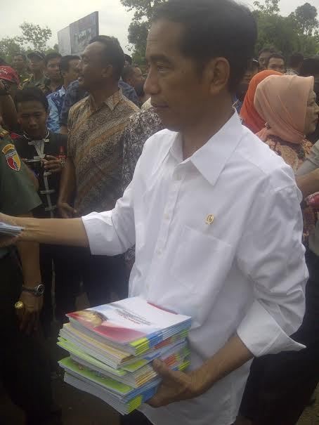 Jokowi Blusukan ke Bendungan yang Tak Terurus 32 Tahun