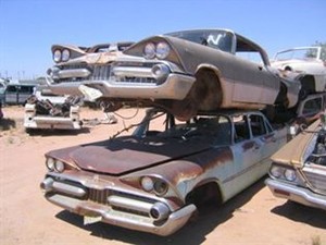 Ini Salah Satu Kuburan Mobil Paling Menarik di Dunia