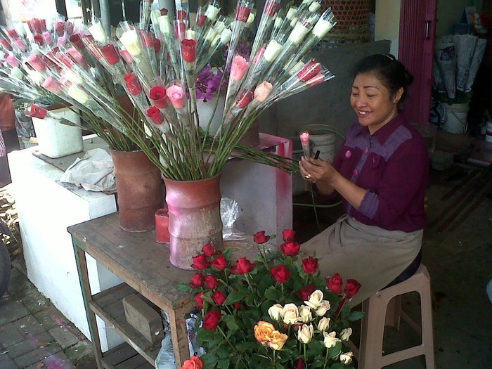 Tips Agar Kantong Tak Bolong Gara-gara Valentine